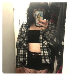 crop black and white flannel